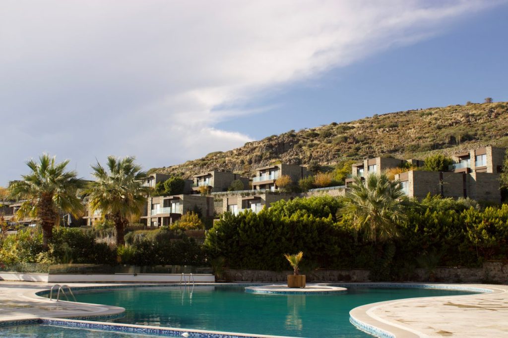 pexels photo 29679172 29679172 Overlooking a serene pool and lush landscape in Bodrum, Türkiye, perfect summer getaway.